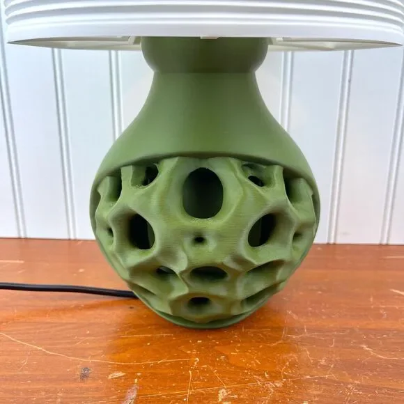 The Neor Desk Lamp and Shade, Bedside Lamp, Modern Home and Office - Picture 3 of 11